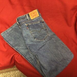 LEVI’S 514 jeans